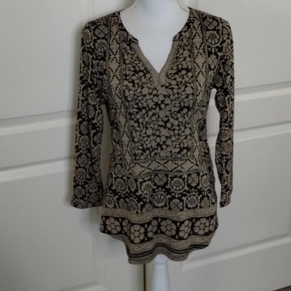 Lucky Brand Tops - Lucky Brand Blouse Small Tan Black Print V-neck